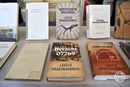 Krasznahorkai László Kossuth- és József Attila-díjas író művei Stockholmban, 2025. október 9-én, miután a Svéd Akadémia ekkor ítélte neki oda az irodalmi Nobel-díjat. Kép: MTI / EPA / TT Hírügynökség / Henrik Montgomery Krasznahorkai László Kossuth- és József Attila-díjas író művei Stockholmban, 2025. október 9-én, miután a Svéd Akadémia ekkor ítélte neki oda az irodalmi Nobel-díjat. Kép: MTI / EPA / TT Hírügynökség / Henrik Montgomery
