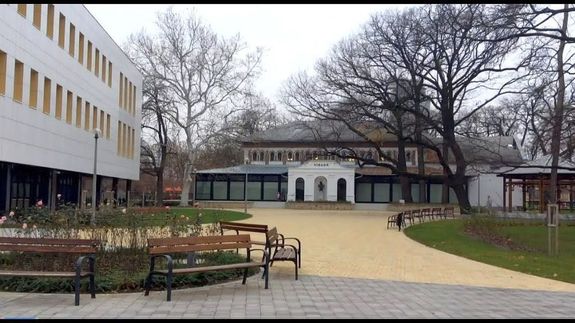 December 19-én, pénteken, 11.30 órától, a gyulai Göndöcs-kertben lesz jótékonysági ételosztás. Kép: YouTube December 19-én, pénteken, 11.30 órától, a gyulai Göndöcs-kertben lesz jótékonysági ételosztás. Kép: YouTube