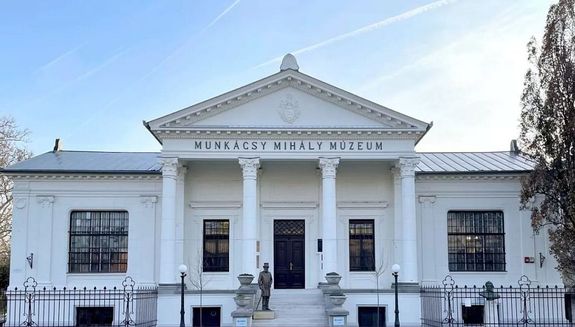 Békéscsabán, a Munkácsy Mihály Múzeumban, holnap zárul Martin Gábor és Martin Wanda közös kiállítása. Kép forrása: Munkácsy Mihály Múzeum Békéscsabán, a Munkácsy Mihály Múzeumban, holnap zárul Martin Gábor és Martin Wanda közös kiállítása. Kép forrása: Munkácsy Mihály Múzeum