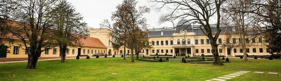 A Gyulai Almásy-kastély Látogatóközpont Stefánia-szárnyában, szerdán, 17 órakor mutatják be a MNL Békés Vármegyei Levéltárának új kötetét. Kép: Agrikon-Alfa A Gyulai Almásy-kastély Látogatóközpont Stefánia-szárnyában, szerdán, 17 órakor mutatják be a MNL Békés Vármegyei Levéltárának új kötetét. Kép: Agrikon-Alfa