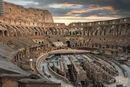 A Colosseum az ókori Róma hatalmas amfiteátruma volt, ma a város nevezetes látványossága. A Colosseum föld alatti része is bejárható 2010 júliusától. A képen Colosseum épülete. Kép: Colosseum A Colosseum az ókori Róma hatalmas amfiteátruma volt, ma a város nevezetes látványossága. A Colosseum föld alatti része is bejárható 2010 júliusától. A képen Colosseum épülete. Kép: Colosseum