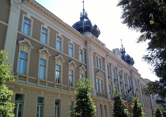 Az emberölés miatt, a Kecskeméti Törvényszék április 29-én tart előkészítő ülést. A képen a Kecskeméti Törvényszék épülete. Kép forrása: Wikipédia Az emberölés miatt, a Kecskeméti Törvényszék április 29-én tart előkészítő ülést. A képen a Kecskeméti Törvényszék épülete. Kép forrása: Wikipédia