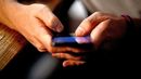 A telefonáló férfi arra kérte a nőt, hogy közölje, mekkora pénzösszeg van a számláján, lépjen be az internetes bankfiókjába, hangosítsa ki a telefonját, és adja meg a bankkártyája adatait a CVC-kóddal együtt. A kép illusztráció. Kép: Pixabay A telefonáló férfi arra kérte a nőt, hogy közölje, mekkora pénzösszeg van a számláján, lépjen be az internetes bankfiókjába, hangosítsa ki a telefonját, és adja meg a bankkártyája adatait a CVC-kóddal együtt. A kép illusztráció. Kép: Pixabay