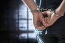 A körösladányi férfi felindult volt, attól félt, hogy a pofon miatt visszakerül a börtönbe, mert a más ügyben kiszabott szabadságvesztés büntetéséből három nappal korábban bocsátották feltételes szabadságra. A kép illusztráció. Kép: Getty Images / Jornal Terra Nova A körösladányi férfi felindult volt, attól félt, hogy a pofon miatt visszakerül a börtönbe, mert a más ügyben kiszabott szabadságvesztés büntetéséből három nappal korábban bocsátották feltételes szabadságra. A kép illusztráció. Kép: Getty Images / Jornal Terra Nova