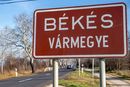 Magyarország az 1950-es megyerendezés után, 19 megyére oszlott, melyek megnevezése, az Alaptörvény tizenegyedik módosítása alapján, 2023. január 1. óta vármegye. Forrás: Wikipédia. Kép: oroscafe.hu Magyarország az 1950-es megyerendezés után, 19 megyére oszlott, melyek megnevezése, az Alaptörvény tizenegyedik módosítása alapján, 2023. január 1. óta vármegye. Forrás: Wikipédia. Kép: oroscafe.hu