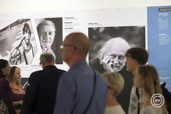 Szeptember 15-én, Budapesten, a Robert Capa Kortárs Fotográfiai Központban, megnyílt a 44. Magyar Sajtófotó Kiállítás. Képek: MTI / Kocsis Zoltán Szeptember 15-én, Budapesten, a Robert Capa Kortárs Fotográfiai Központban, megnyílt a 44. Magyar Sajtófotó Kiállítás. Képek: MTI / Kocsis Zoltán