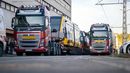 Csütörtökön, megérkezett Budapestre az első új, hosszú CAF-villamos. Képek: bkk.hu Csütörtökön, megérkezett Budapestre az első új, hosszú CAF-villamos. Képek: bkk.hu