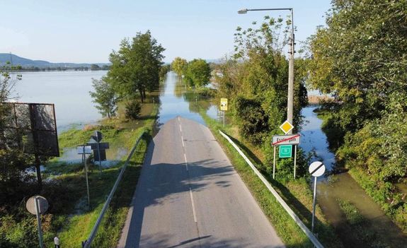 A Duna, Esztergomnl. Kp forrsa: KVIZIG